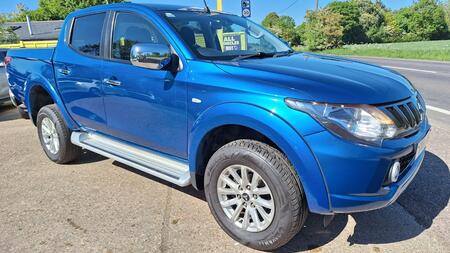 MITSUBISHI L200 2.4 DI-D DC Titan