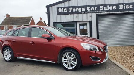 VOLVO V60 D5 SE LUX NAV
