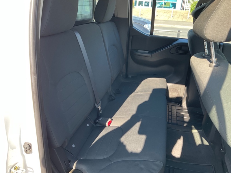 NISSAN NAVARA