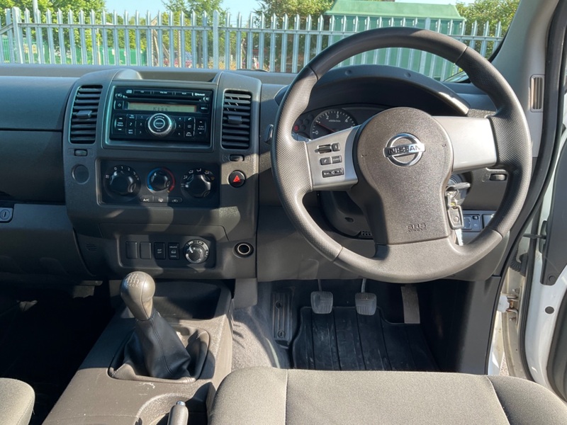 NISSAN NAVARA