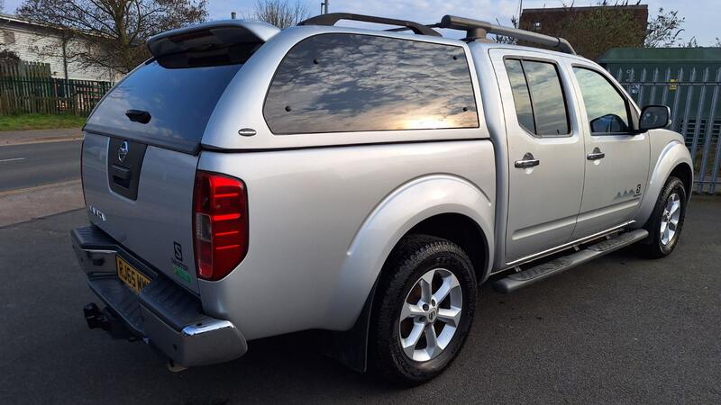 NISSAN NAVARA