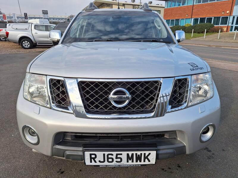 NISSAN NAVARA