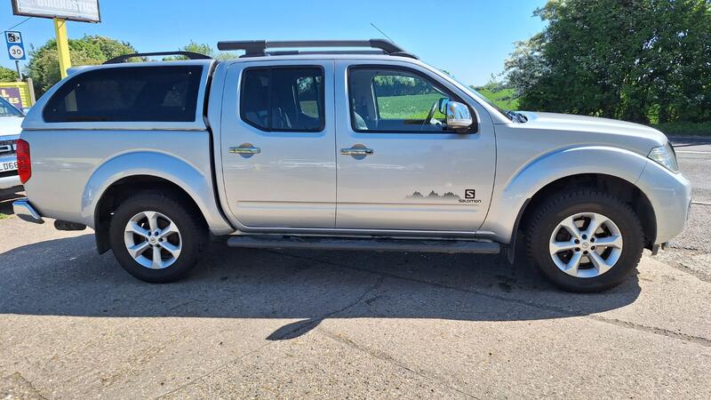 NISSAN NAVARA