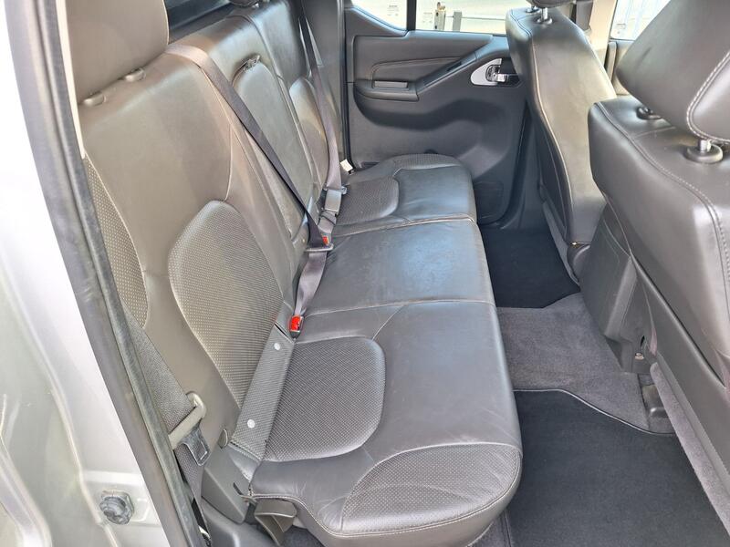NISSAN NAVARA