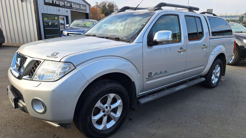 NISSAN NAVARA